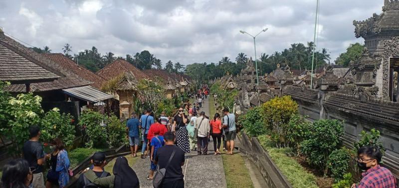 Liburan, Kunjungan Wisatawan Alami Lonjakan | Bali Tribune